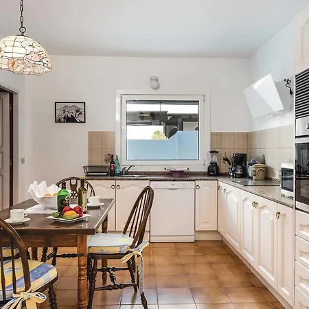 Puerto Del Carmen Sleeps 6 Air Con Wifi Puerto del Carmen (Lanzarote)